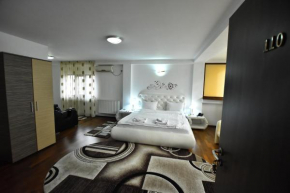 Гостиница Hotel Euphoria  Грайова